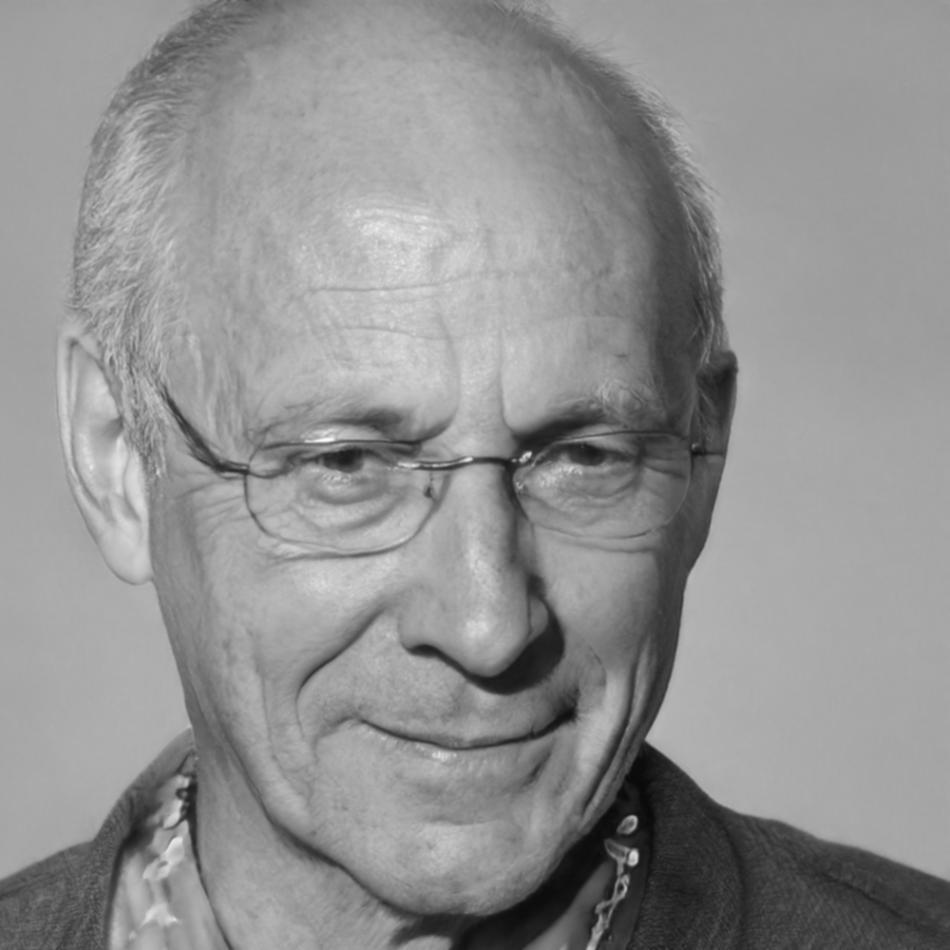 Portrait of Marcus Hedberg, senior network systems engineer and lead webinar instructor